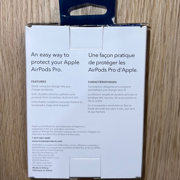 NWOT - Silicone Carrying Case for Apple AirPods Pro - Picture 2 of 4